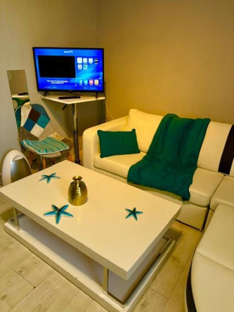 Au Coeur De Chateaubriant 2 Pieces Design De Plain Pied 外观 照片